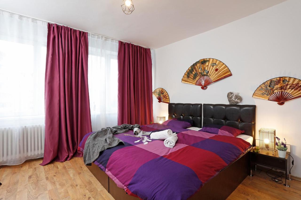 Central Apartment Very Close To Old City Bucarest Exterior foto